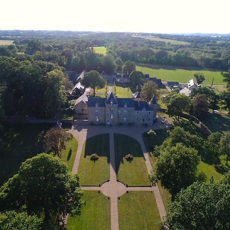 Chateau De Cadouzan Saint-Dolay 외부 사진