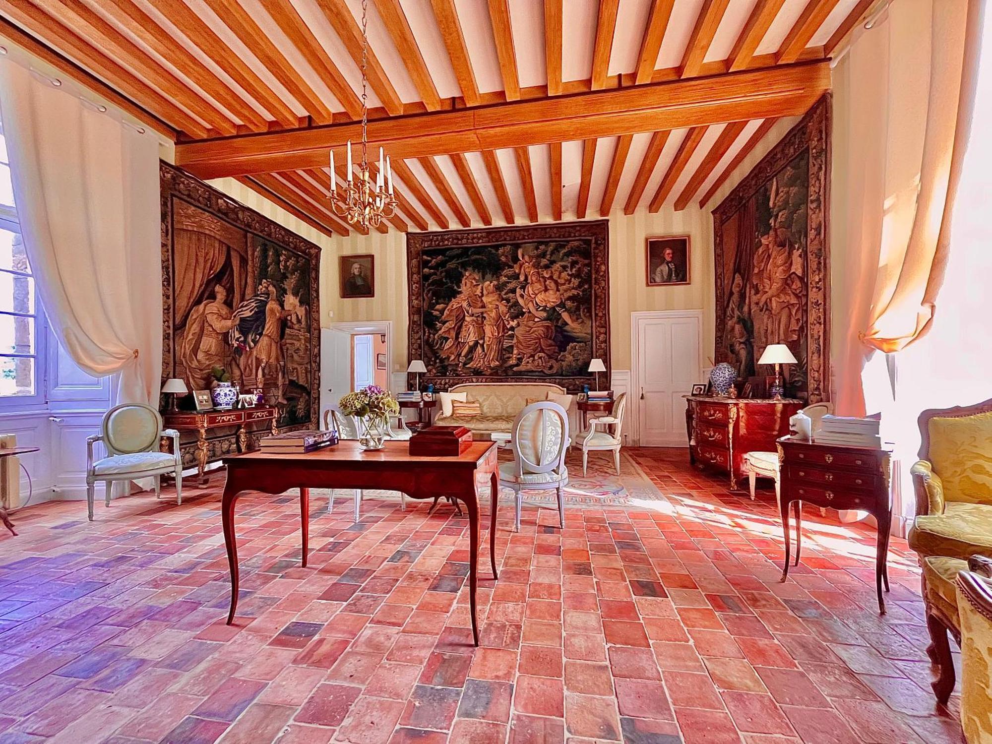 Chateau De Cadouzan Saint-Dolay 외부 사진