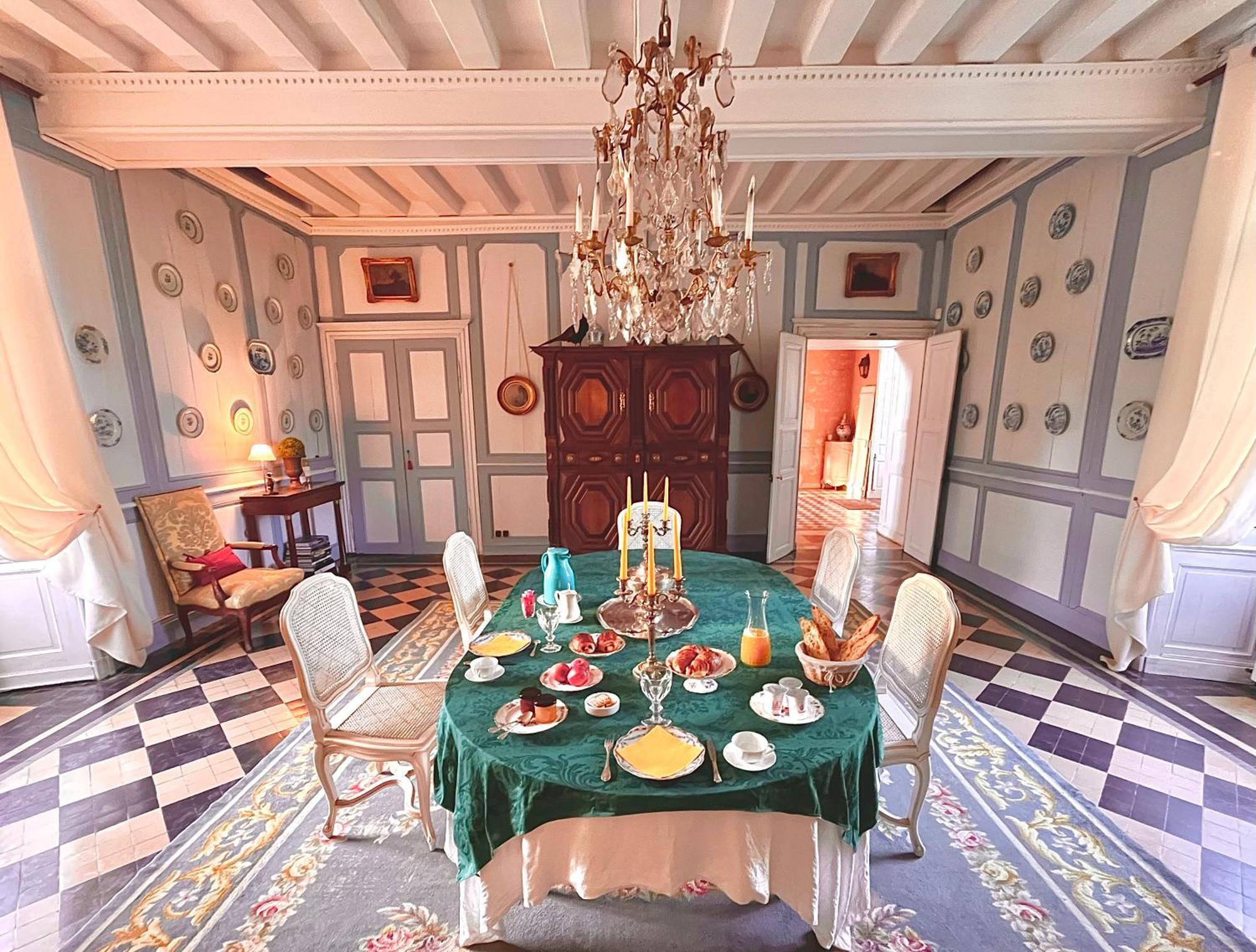 Chateau De Cadouzan Saint-Dolay 외부 사진